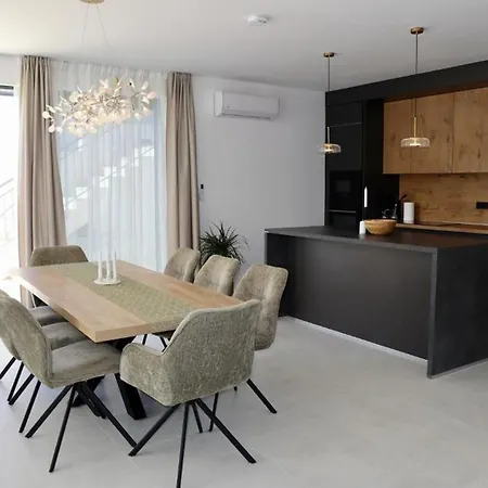 Вилла Olynthia Рогач