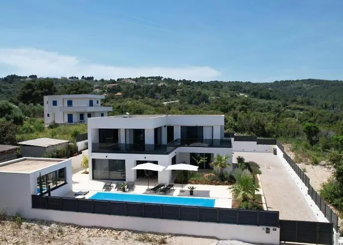 Vila Olynthia